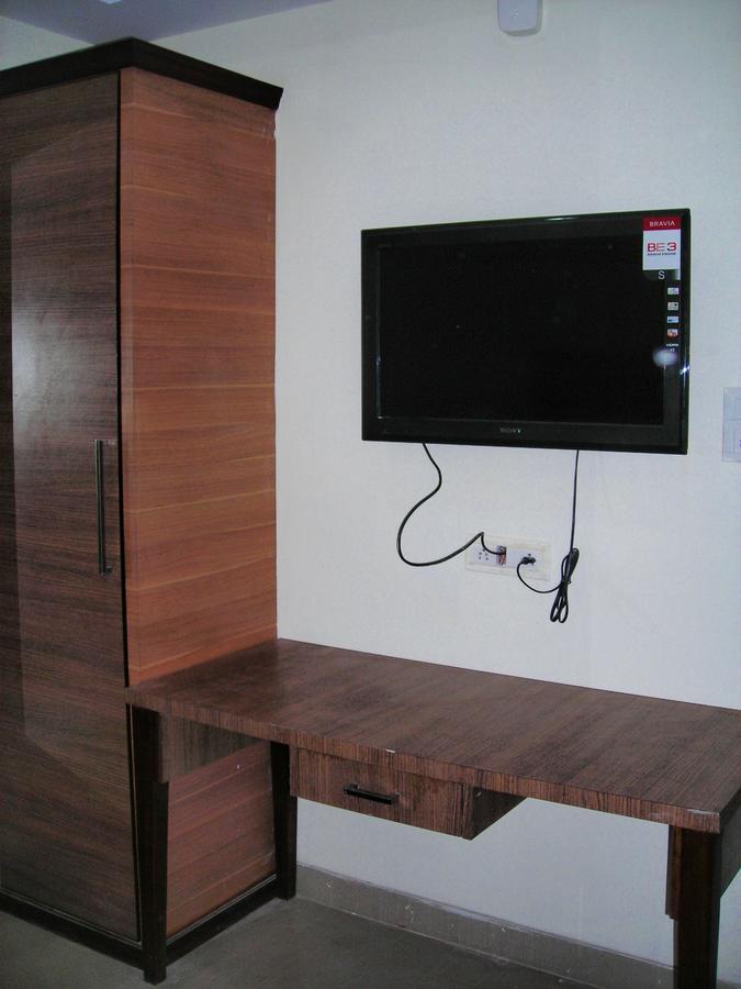 Hotel Dolphin Rāipur Esterno foto